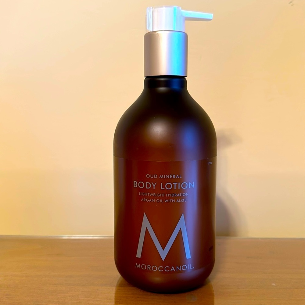 Moroccanoil Brown & White Pump Body Lotion